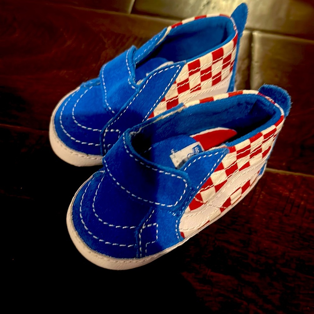Vans crib shoes